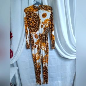 jumpsuit very stretchy